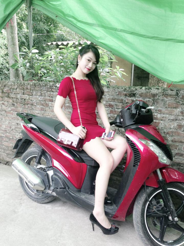朋友媽媽暴露誘惑