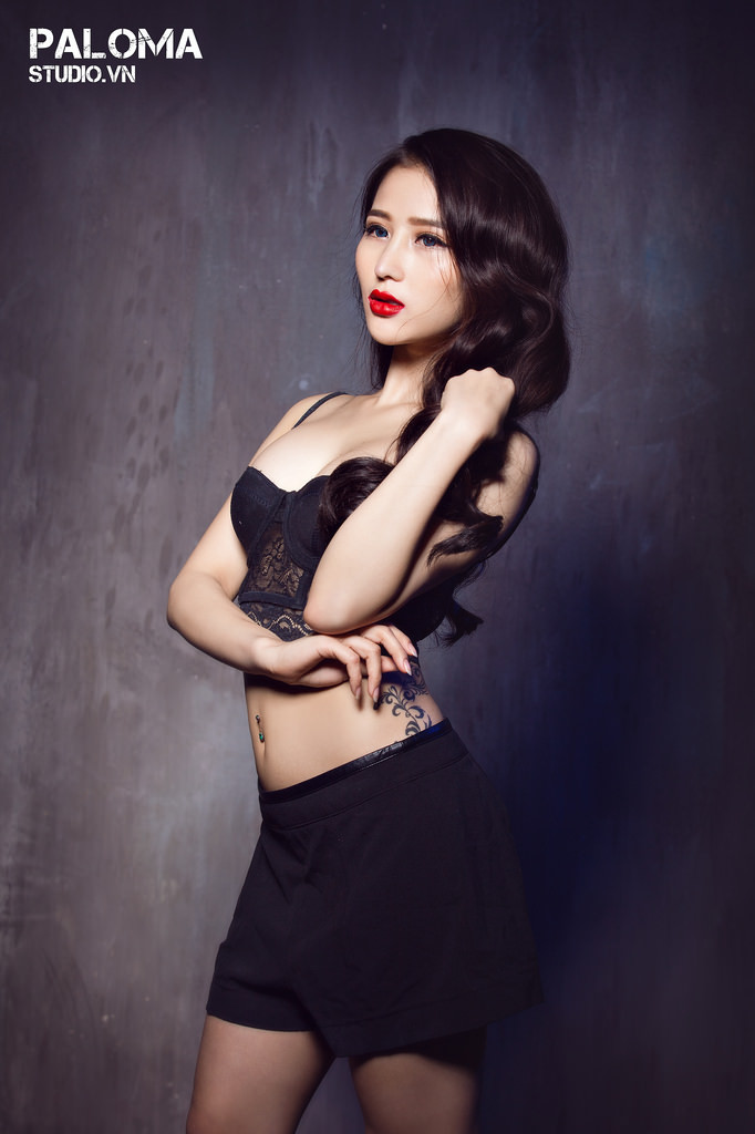 舔女人私處視頻